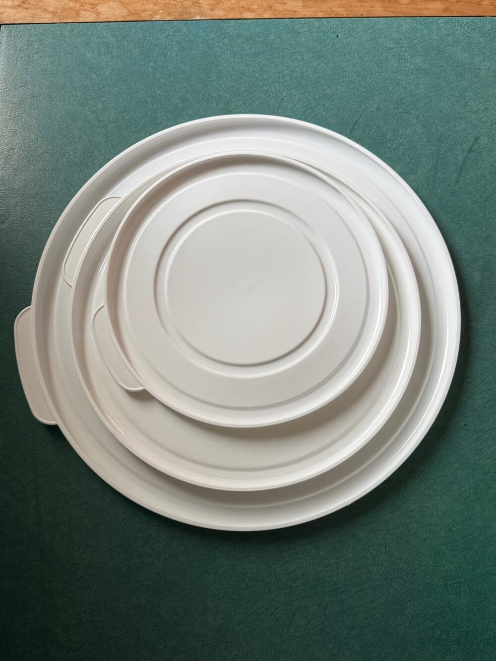 Pampered Chef Collapsible Serving Bowl Set, Green/White